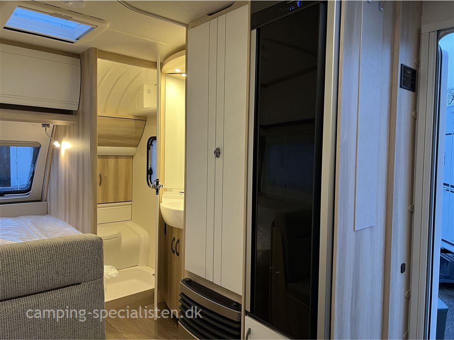 Hobby De Luxe 400 SFE